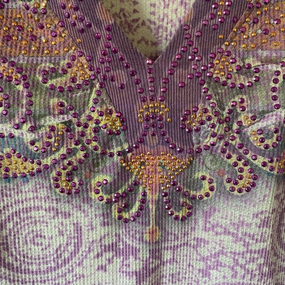 One World Womens Top Rhinestone Waffle Knit Boho Size M Purple Paisley Casual - Picture 3 of 11
